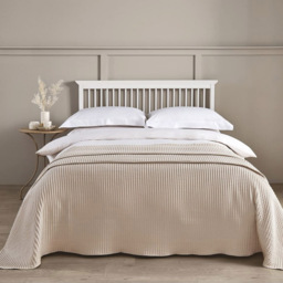 Allure Home Fashions Hotel Taupe Waffle Throw Blanket 175 x 225cm - Brown - Wilko - thumbnail 3