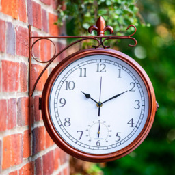 Garden Gear Wyevale Double Sided Station Clock and Thermometer - Size: 30 x 9.5 x 34cm - Brown - Wilko - thumbnail 3