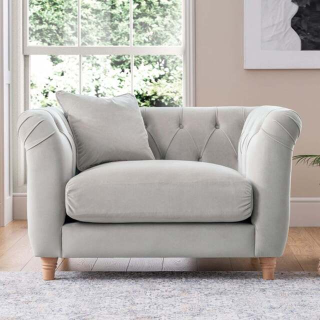 Elsie Chesterfield Chalk Plush Velvet Armchair - Size: 71 x 118 x 101cm - Grey - Wilko - image 1