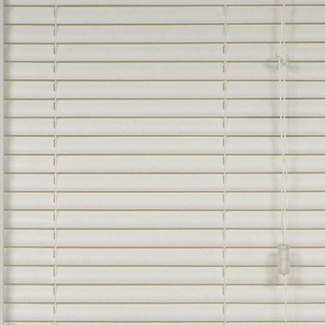 PVC Venetian Blind White 213 x 45cm - Size: W 45 x D 213cm - Wilko - image 1