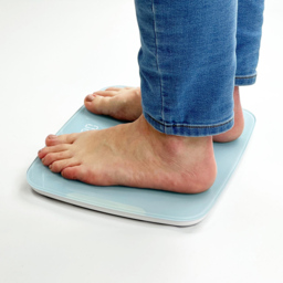 ADDiS Chic Blue Bathroom Scale - Size: 31.5 x 5 x 36.5cm - Wilko - thumbnail 5