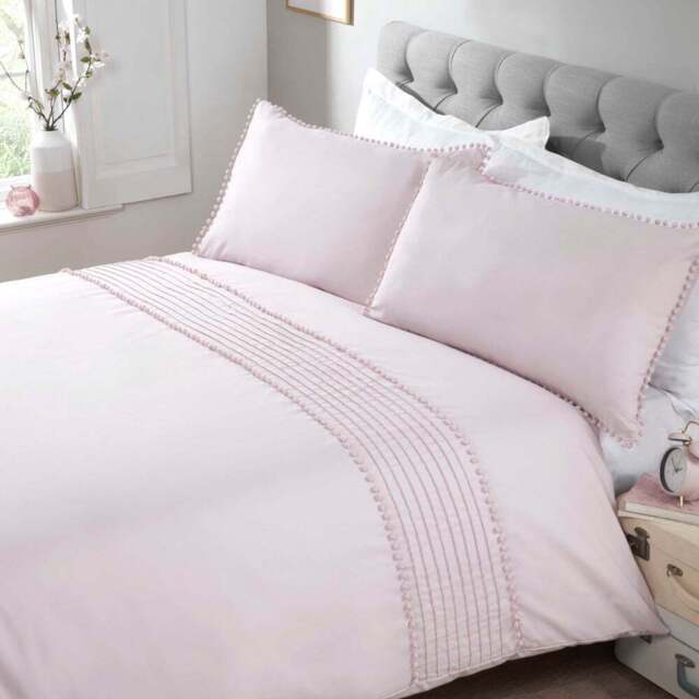 Rapport Home Pom Poms Single Blush Duvet Set - Pink - Wilko - image 1