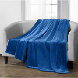 Velosso Royal Blue Mink Throw 150 x 200cm - Size: 150 x 200 x 1cm - Wilko - thumbnail 3