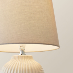 ValueLights Harrison Tapered Shade Grey Geo Ribbed Pattern Gloss Medium LED Table Lamp - Size: 41 x 25 x 25cm - Wilko - thumbnail 4