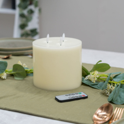 ValueLights 3 Wick Flickering Candle with Remote - Size: 15.1 x 14.7 x 14.7cm - White - Wilko - thumbnail 5