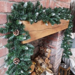 Samuel Alexander King Fir Snow Tipped Christmas Garland with Pine Cones 270cm - Size: 9ft - Green - Wilko - thumbnail 6
