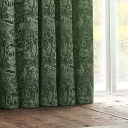 furn. Winter Woods Emerald Animal Chenille Eyelet Curtains 117 x 137cm - Size: W 117 x D 137cm - Green - Wilko - thumbnail 4