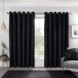 Divante Vermont Black Velvet Blackout Curtain 183 x 168cm - Size: W 168 x D 183cm - Wilko - thumbnail 3