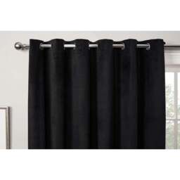 Divante Vermont Black Velvet Blackout Curtain 183 x 168cm - Size: W 168 x D 183cm - Wilko - thumbnail 4