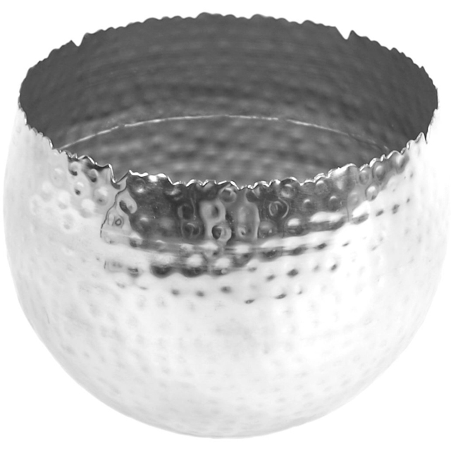 Botanik Silver Metal Curved Edge Hammered Planter 17 x 22cm - Size: 17 x 22 x 22cm - Wilko - image 1