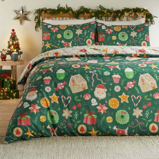 Duvet Day Single Festive Treats Printed Soft Touch Reversible Duvet Set - Green - Wilko - image 1