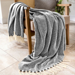 Allure Home Fashions Audley Charcoal Cotton Chevron Herringbone Throw 150 x 200cm - Grey - Wilko - thumbnail 3