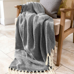 Allure Home Fashions Audley Charcoal Cotton Chevron Herringbone Throw 150 x 200cm - Grey - Wilko - thumbnail 4