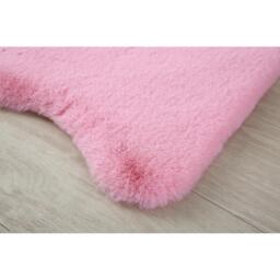 Bubble Gum Faux Rabbit Fur Pelt Rug 60 x 90cm - Wilko - thumbnail 4