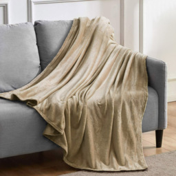 Velosso Mink Flannel Faux Mink Throw 150 x 200cm - Size: 150 x 200 x 1cm - Wilko - thumbnail 3