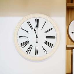 Numeral Clock Cream - Wilko - thumbnail 3