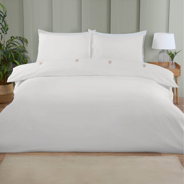Yasmin Embroidered Duvet Set White Double - Wilko - image 1