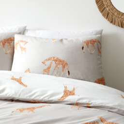 My Home Giraffe Duvet Cover and Pillowcase Set - Natural/King - Wilko - thumbnail 4