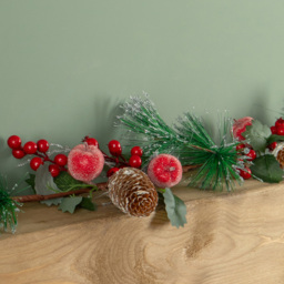 Samuel Alexander Garland with Red Berries Frosted Apples and Pinecones 150cm - Size: 5 x 150 x 5cm - Multi-Coloured - Wilko - thumbnail 4