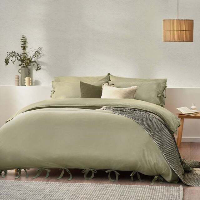 Yard Mallow Bow Tie Double Soft Sage Duvet Set - Green - Yard Living - Wilko - image 1