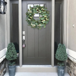 Living and Home Green and White Eucalyptus Leaf Artificial Topiary Wreath 55cm - Size: 55 x 55 x 4cm - Wilko - thumbnail 3
