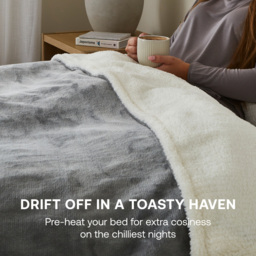 Dimplex Super Cosy Grey and White Sherpa Fleece Heated Throw 130 x 180cm - Size: 1800 x 1300 x 2cm - Wilko - thumbnail 6