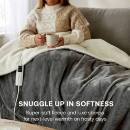 Dimplex Super Cosy Grey and White Sherpa Fleece Heated Throw 130 x 180cm - Size: 1800 x 1300 x 2cm - Wilko - thumbnail 4