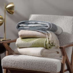 Hoem Meta Marshmallow Jacquard Tasselled Throw 130 x 180cm - Size: 180 x 130cm - Cream - Wilko - thumbnail 7