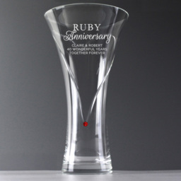 Personalised Memento Personalised Ruby Anniversary Large Hand Cut Diamante Heart Vase - Size: 1.4 x 2.5 x 1.4cm - Clear - Wilko - thumbnail 4