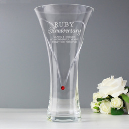 Personalised Memento Personalised Ruby Anniversary Large Hand Cut Diamante Heart Vase - Size: 1.4 x 2.5 x 1.4cm - Clear - Wilko - thumbnail 3