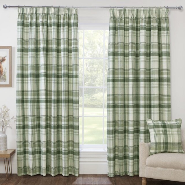 Henderson Thermal Curtain - Green/168cm/229cm - Divante - Wilko - image 1