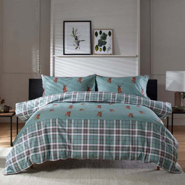 The Lyndon Company Highland Fell King Size Green and Red Duvet Set - Wilko - image 1