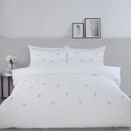 Norah Embroidered Duvet Set White Db - White/Single - Wilko