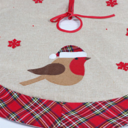 Shatchi Robin Christmas Tree Skirt - Red - Wilko - thumbnail 3