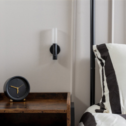 ValueLights Oakley Black Rechargeable Portable Wall Light with Motion Sensor - Size: 18 x 6 x 2.5cm - Wilko - thumbnail 4