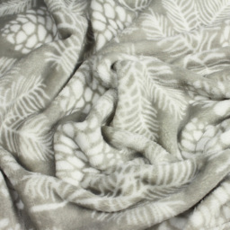 furn. Irwin Stone Woodland Fleece Throw 140 x 180cm - Size: 180 x 140cm - Multi - Wilko - thumbnail 3