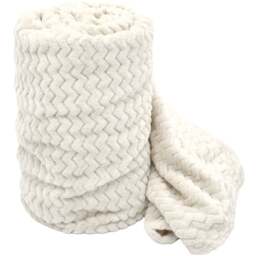 Velosso Cream Moda Plush Throw 150 x 200cm - Size: 150 x 200 x 1cm - Wilko