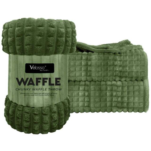 Velosso Olive Waffle Plush Throw 127 x 152cm - Size: 127 x 152 x 1cm - Polive - Wilko - image 1