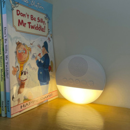 Lifemax Soothing Sounds Night Light - Size: 9 x 9 x 3.1cm - White - Wilko - thumbnail 4