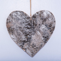 Shatchi Birch Bark Wooden Heart Shape Christmas Decoration 20cm - Size: 200 x 200 x 15cm - Brown - Wilko - thumbnail 3
