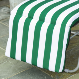 Outsunny Set of 2 Green and White Folding Recliner Chair - Size: 1 Seater - Wilko - thumbnail 4