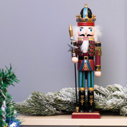 St Helens Multicolour Christmas Nutcracker with Staff - Size: 7 x 7 x 30cm - Wilko - thumbnail 4