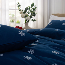 The Lyndon Company Double White and Navy Snowflake Duvet Set - Multi - Wilko - thumbnail 3