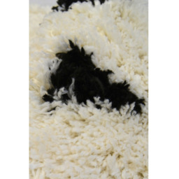 Homemaker Multicolour Snug Triangles Shaggy Rug 100cm - Size: 100 x 100cm - Wilko - thumbnail 4