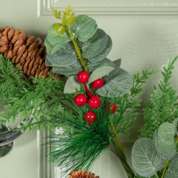 Samuel Alexander Eucalyptus Wreath with Red Berries and Pinecones 50cm - Size: 50 x 50 x 5cm - Red / Green - Wilko - thumbnail 5