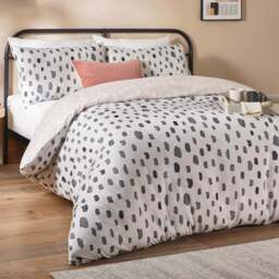 Duvet Day Robi Single Cream Printed Duvet Set - Wilko
