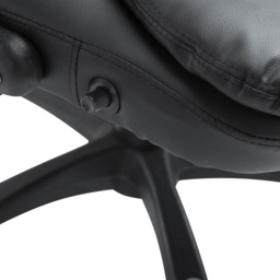 Portland Black Faux Leather Swivel Executive Office Chair - Size: 68 x 74 x 121cm - Wilko - thumbnail 7