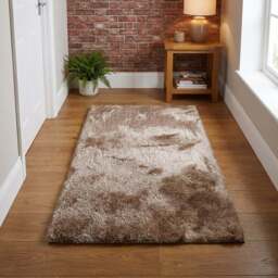 Taupe Silky Shaggy Rug 150 x 80cm - Wilko - thumbnail 6