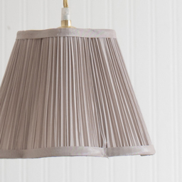 ValueLights Loralei Light Grey Pleated Faux Silk Scalloped Small Shade - Size: 18 x 25.5 x 25.5cm - Wilko - thumbnail 4