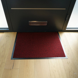 Desire Rugs Red Anti Slip Door Mat 60 x 120cm - Wilko - thumbnail 6